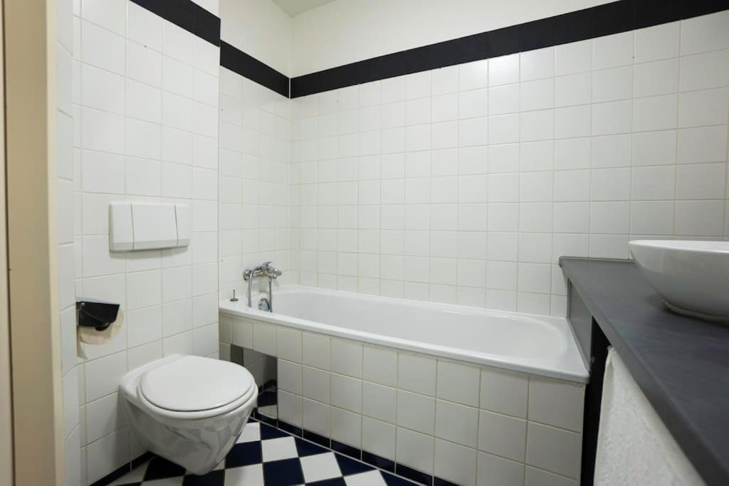 Stylish 2 Floor Penthouse • 15 Min To City Center Viena Exterior foto